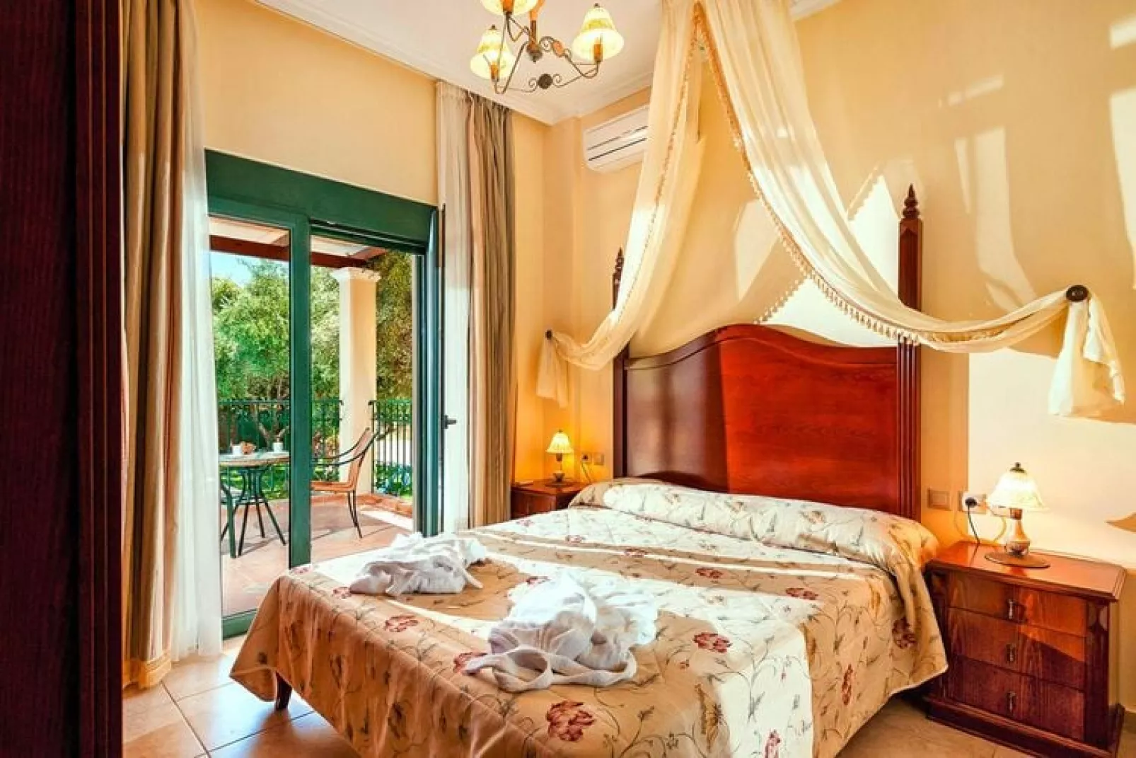 Villa Valia Galatas-Slaapkamer