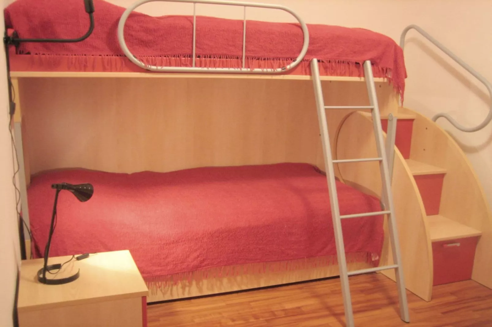 Stijlvol appartement in Lazise met privétuin-Slaapkamer