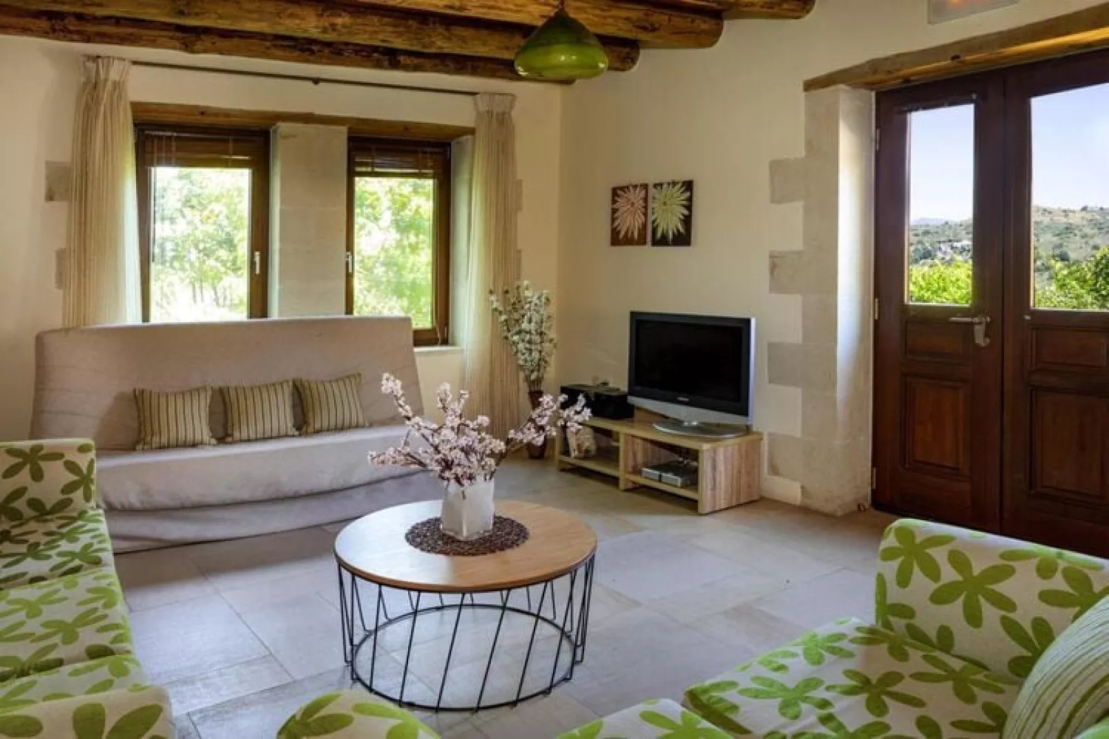 Holiday home, Maheri-Villa Erontas, 140 qm-Woonkamer