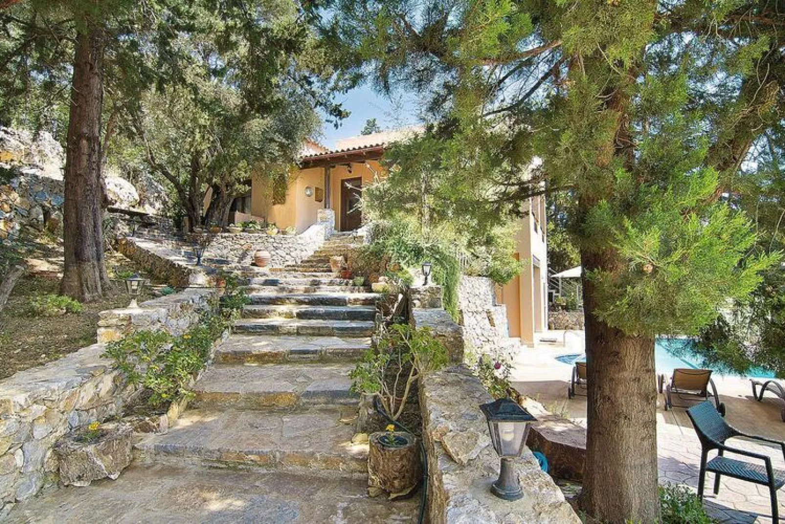 Holiday home, Kalamitsi Alexandrou-Villa Kalamitsi, ca. 108 qm, 6 pax-Tuinen zomer