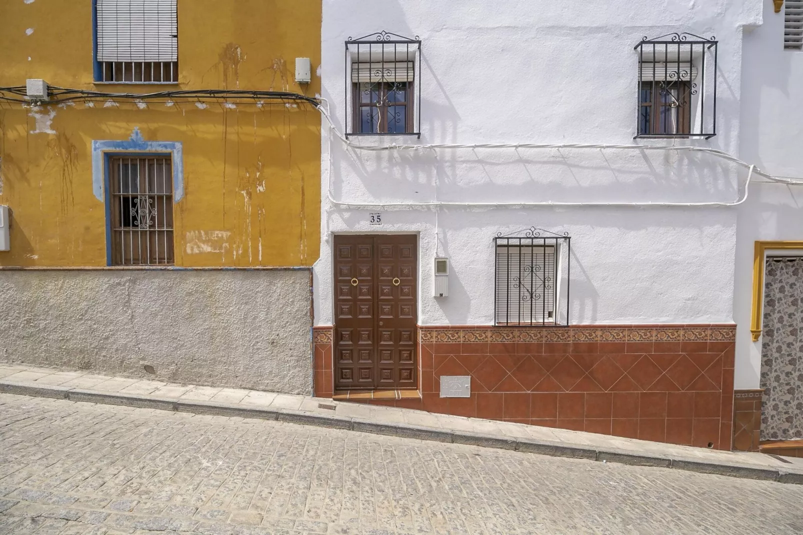 CASA DE PUEBLO ANDALUZA SIERRA SEVILLA-Buitenkant zomer