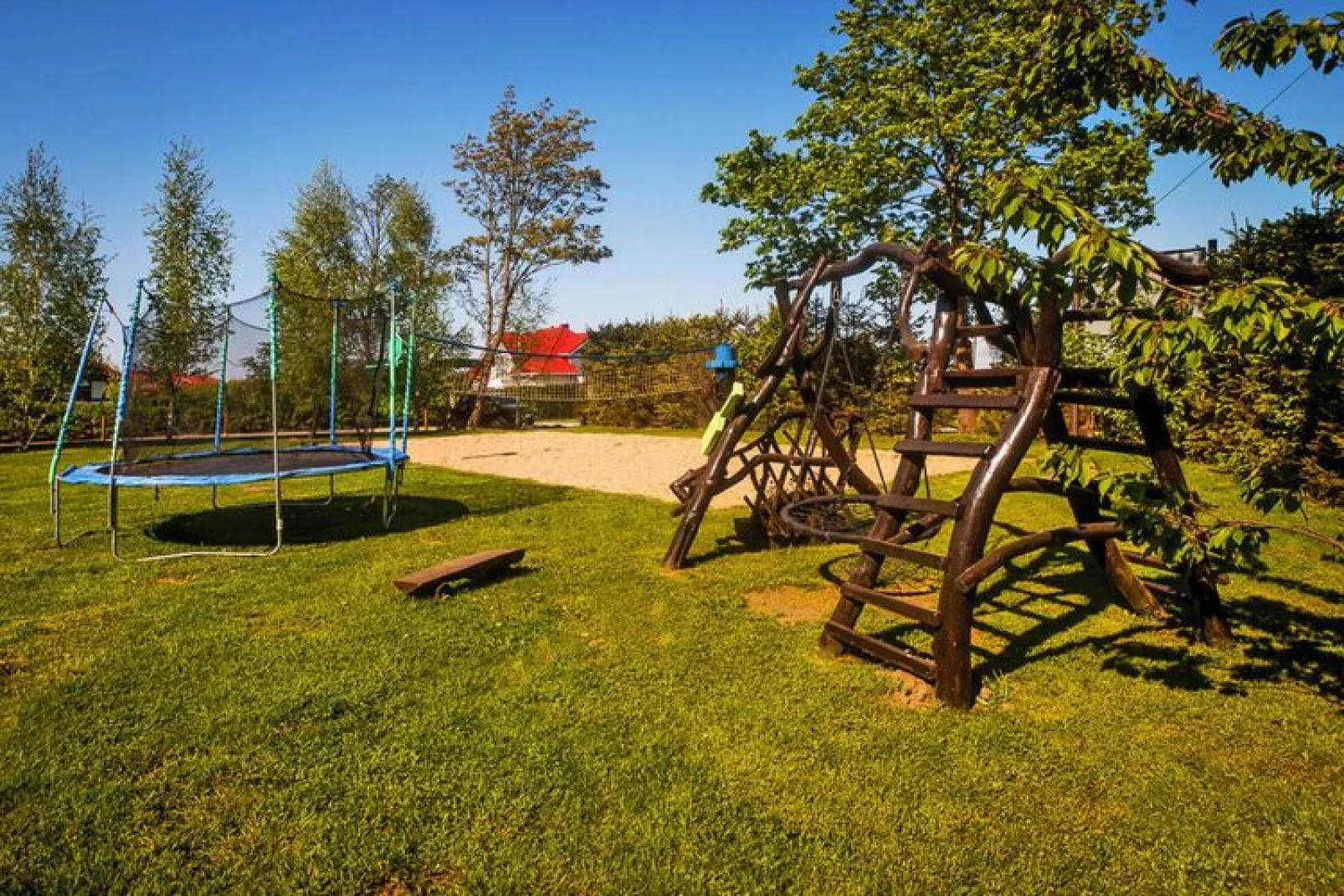 Apartament Darłowo-Tuinen zomer