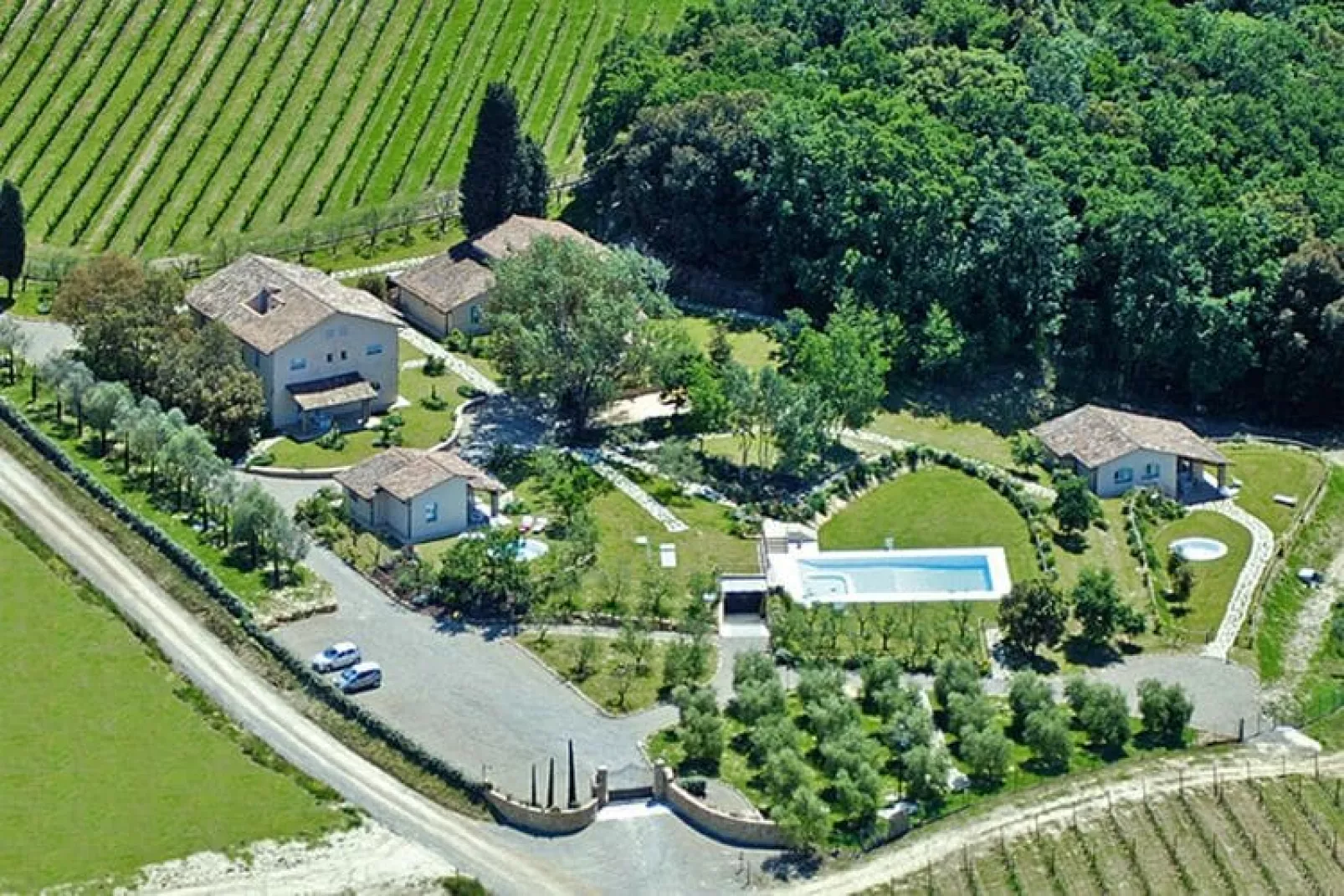 Ferienanlage Borgo della Meliana Gambassi Terme Typ Cottage Pool-Tuinen zomer