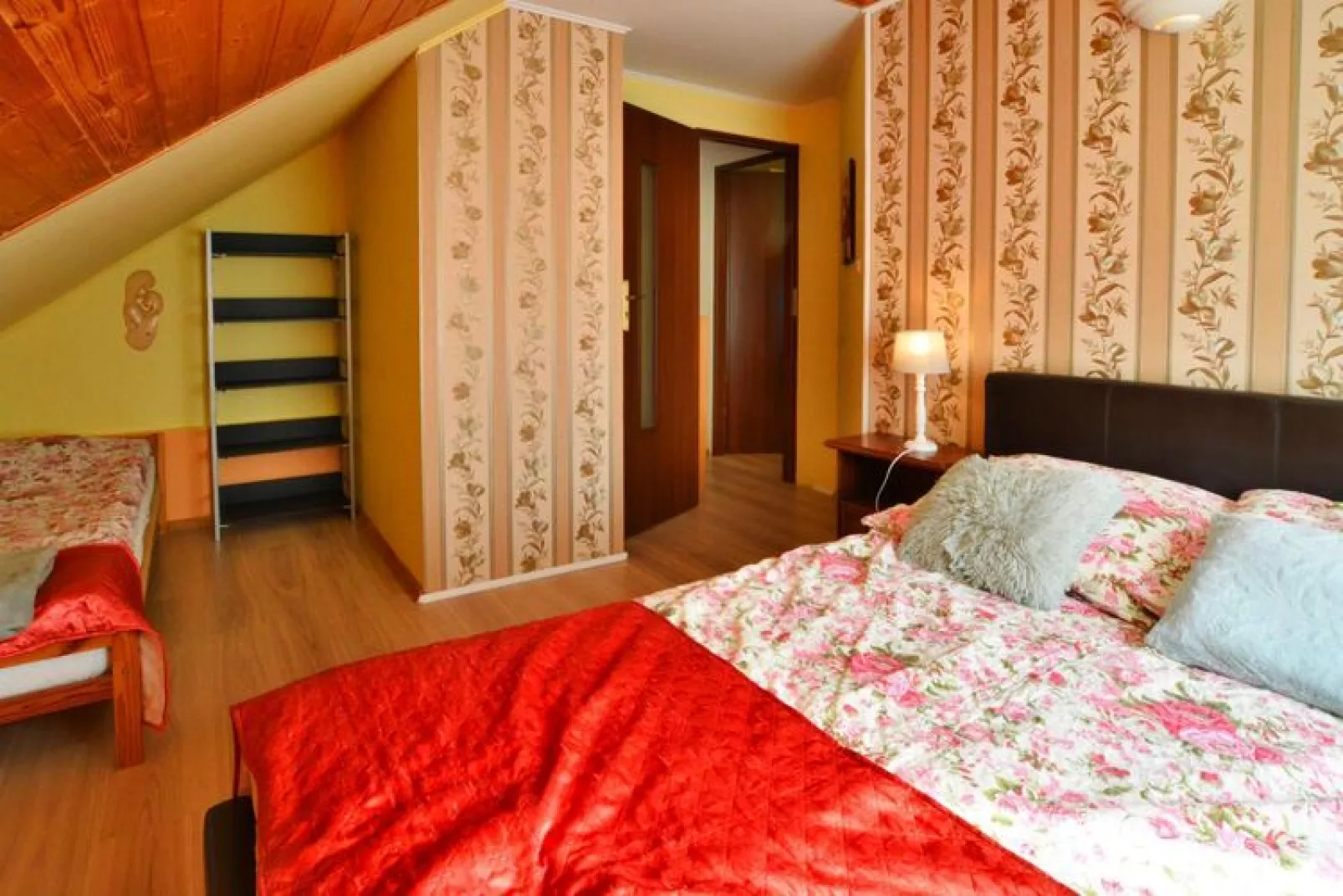 Domek piętrowy TYP B Łącko-Slaapkamer