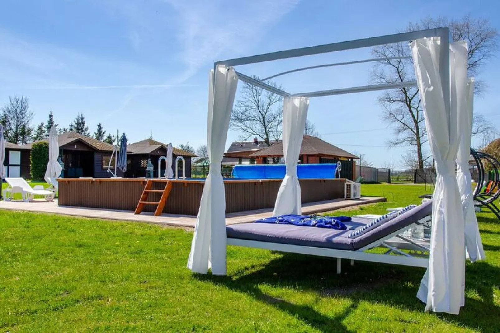 Domek piętrowy TYP B Łącko-Tuinen zomer