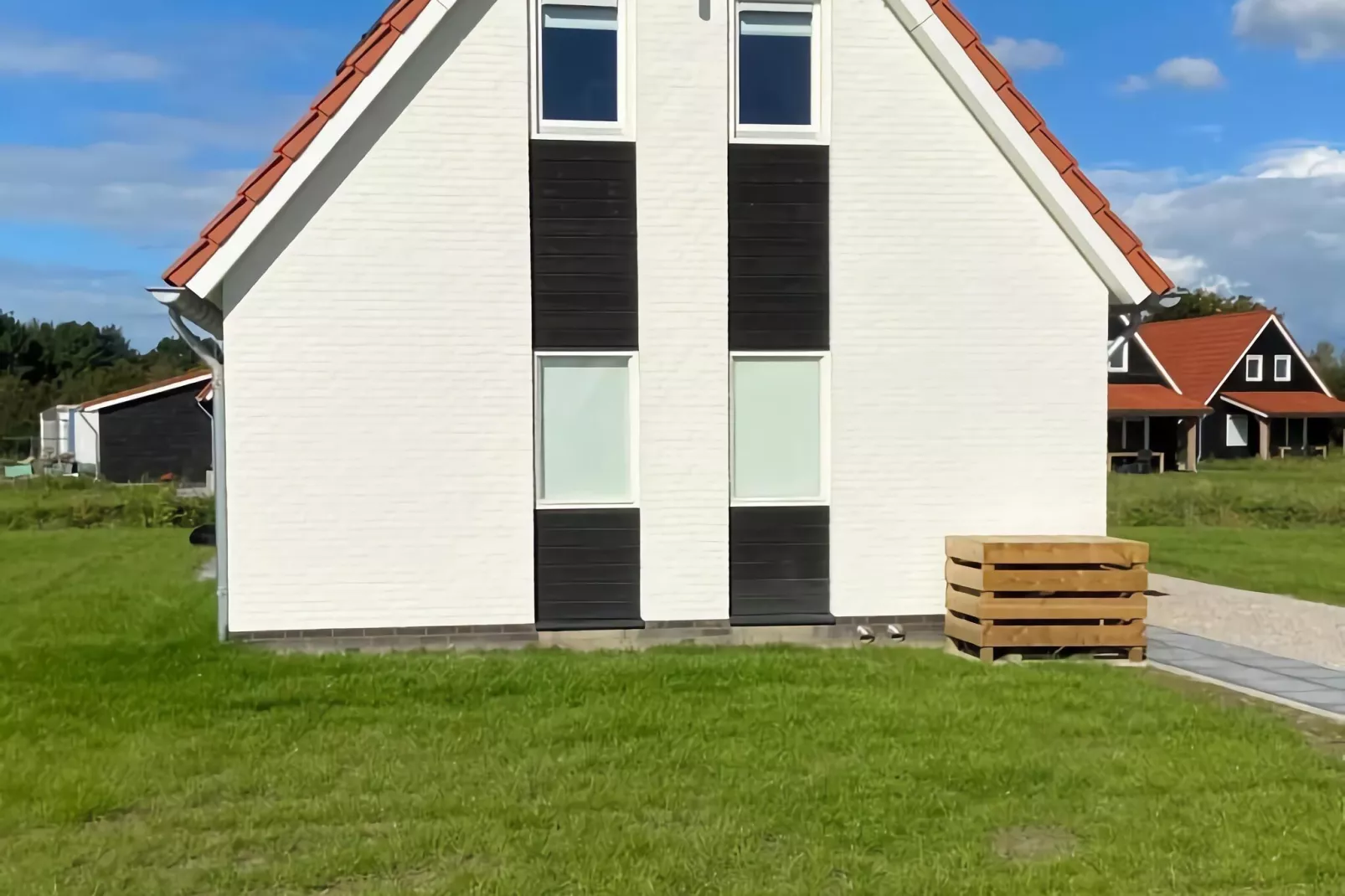 De Strandloper Huis Nr 30-Buitenkant zomer