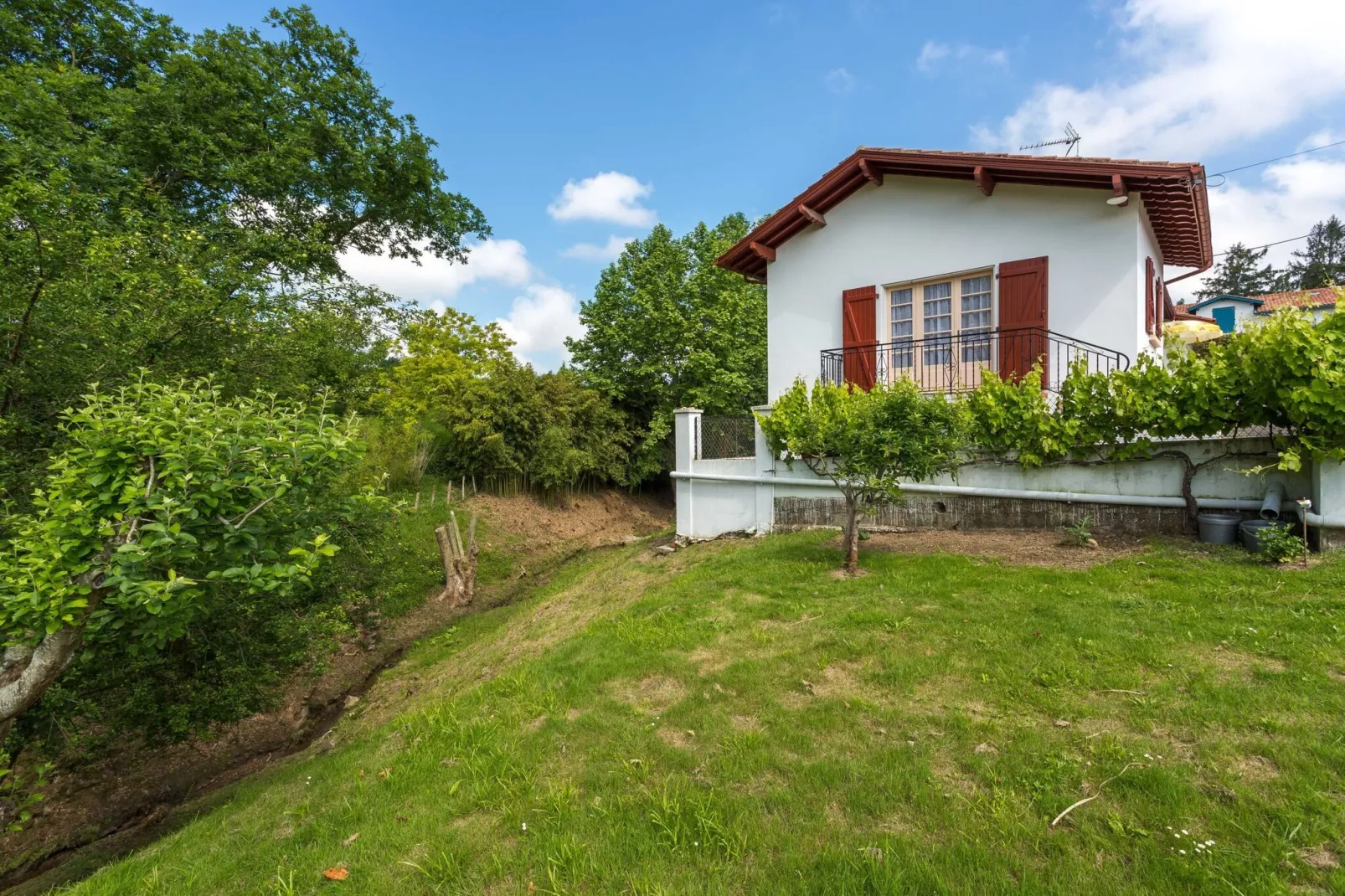 MAISON GURE AMETSA-Buitenkant zomer