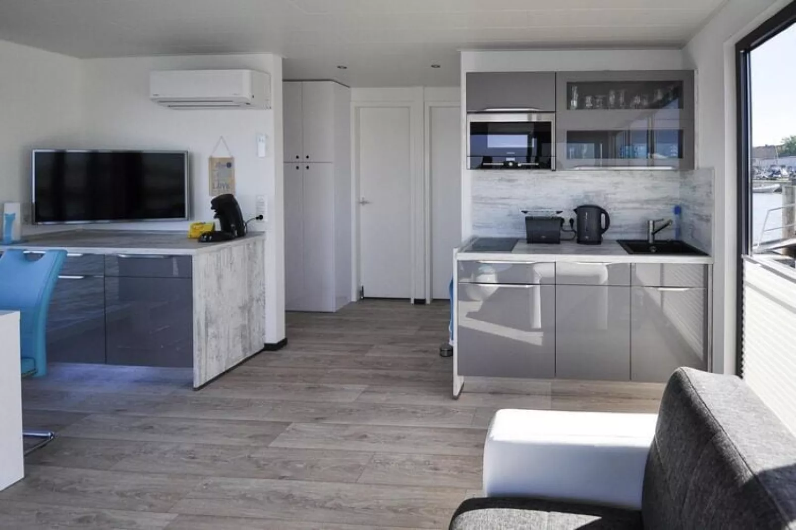 Houseboat Floating House "Leni", Ribnitz-Damgarten-Leni-Keuken