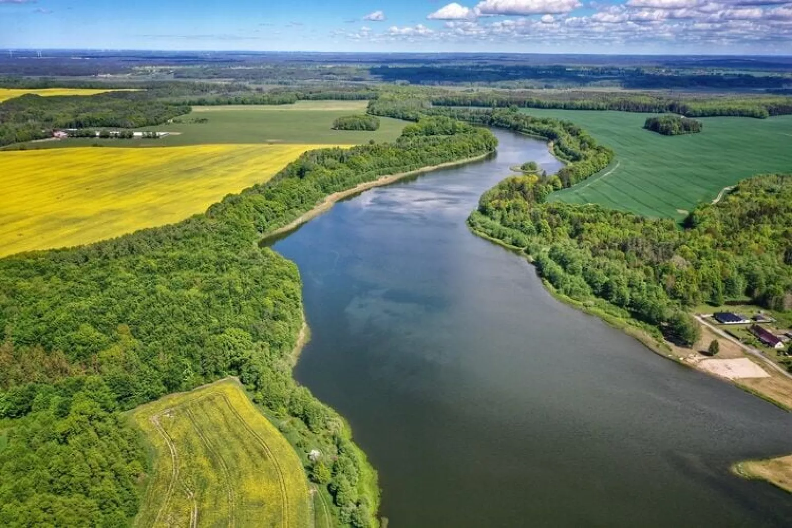 Domek letniskowy 75 m2 Ostrowiec Slawienski-Gebieden zomer 1km