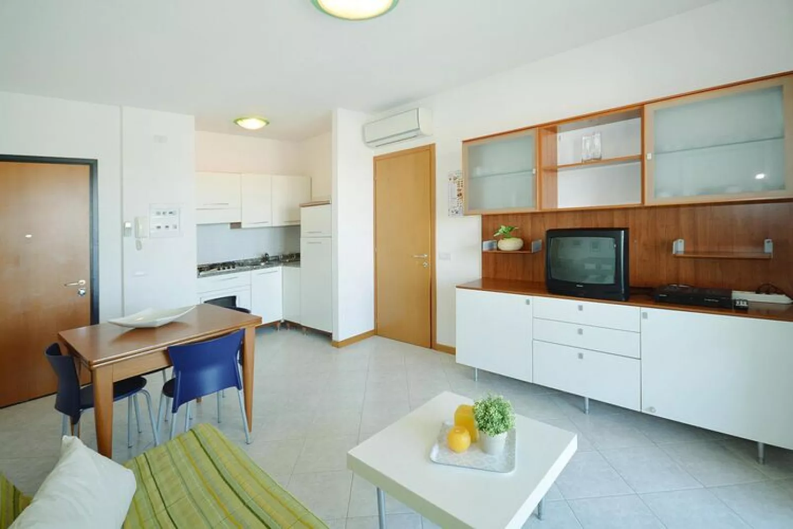 Apartments Torre del Sole, Bibione Spiaggia-C6-Woonkamer