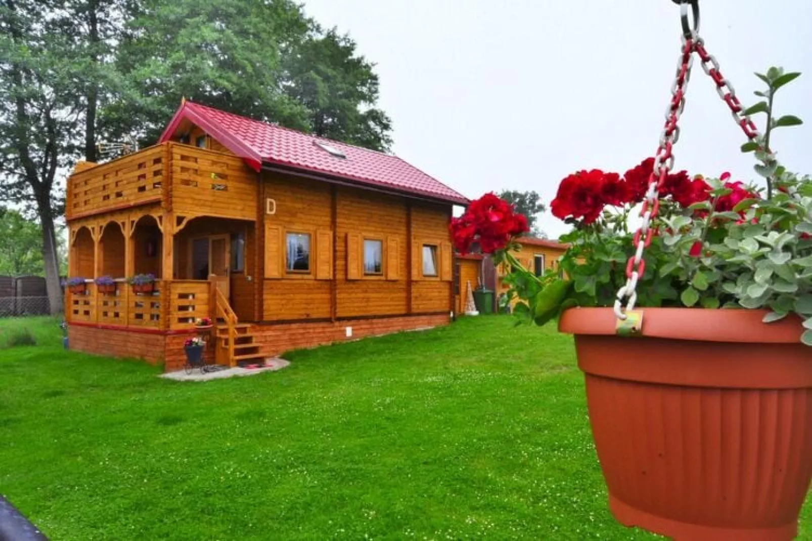 Domek letniskowy PATRYK Ostrowiec Slawienski-Buitenkant zomer