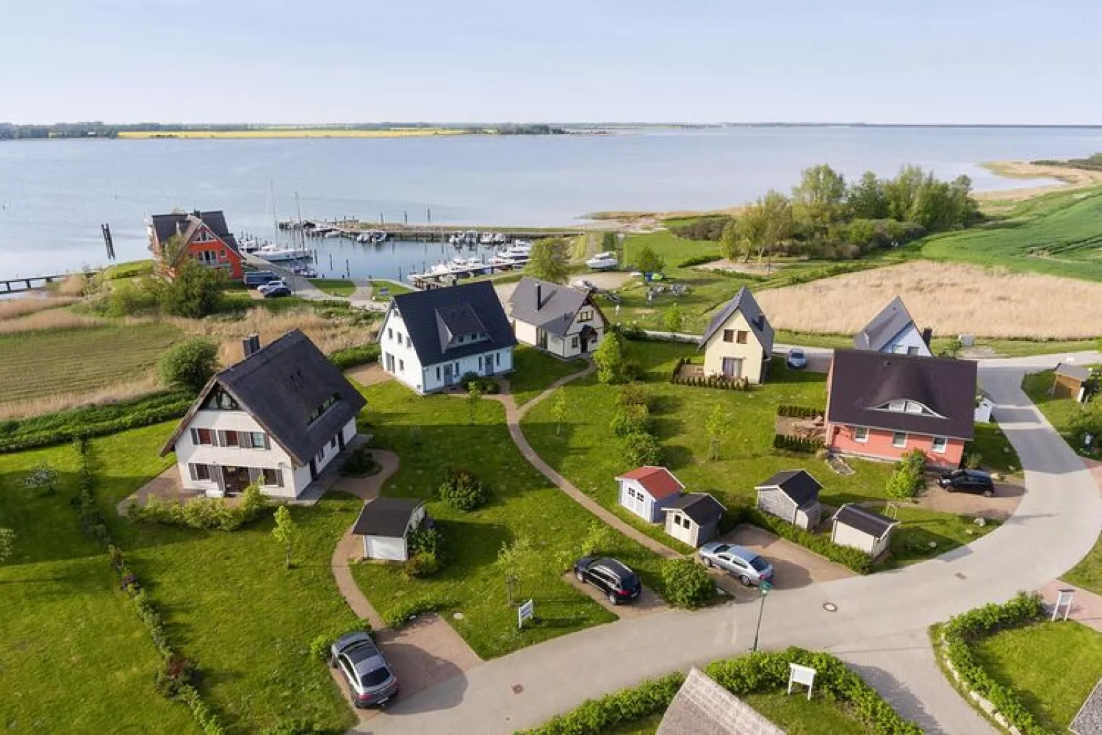 Ferienhaus Skippers Hus-Waterzicht