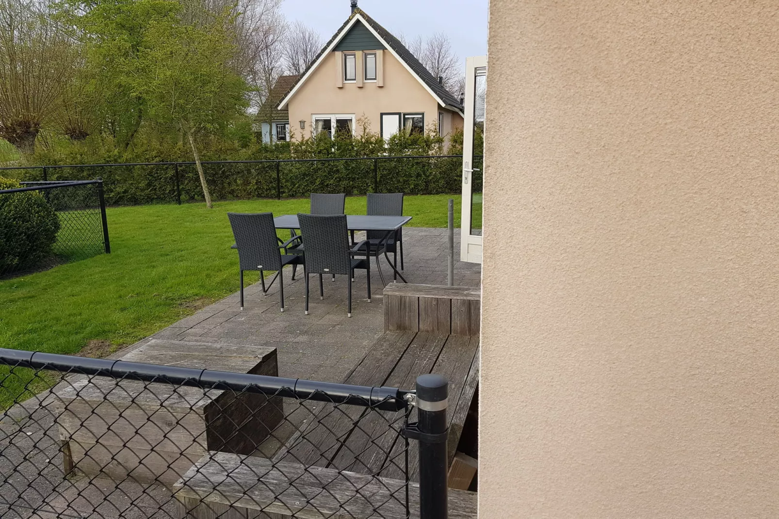 Recreatiepark de Friese Wadden 16-Terrasbalkon