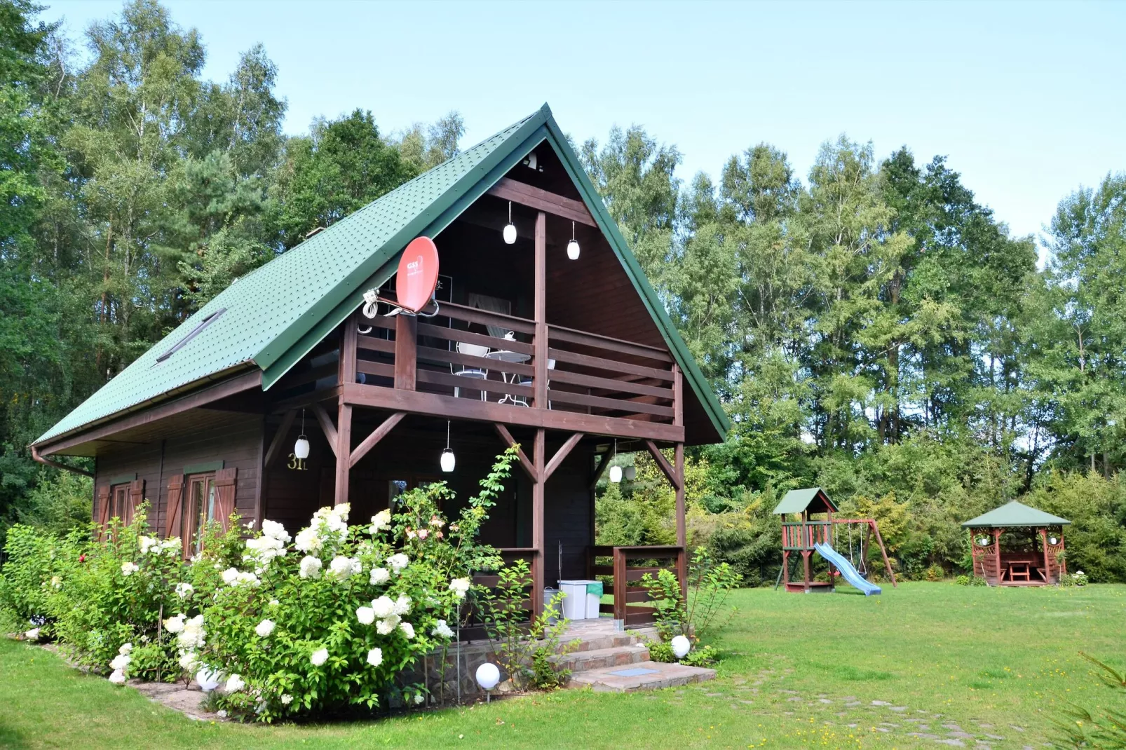 Holiday home Slajszewo 56 qm-Buitenkant zomer