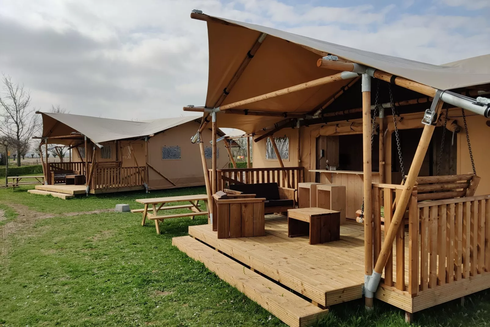 Vakantiepark Eigen Wijze 10-Buitenkant zomer