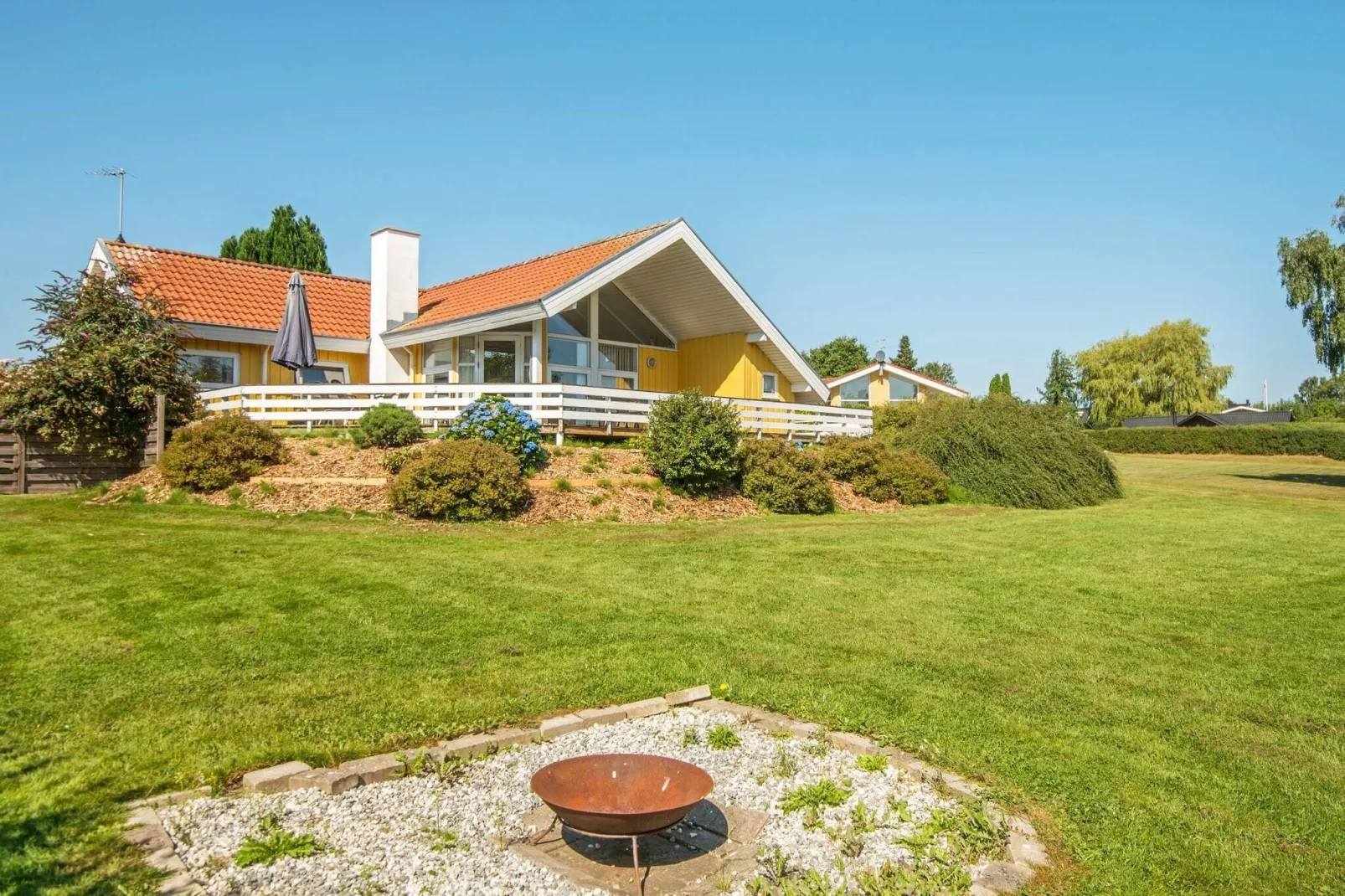 Moderne chalet in Hejls met sauna en bubbelbad