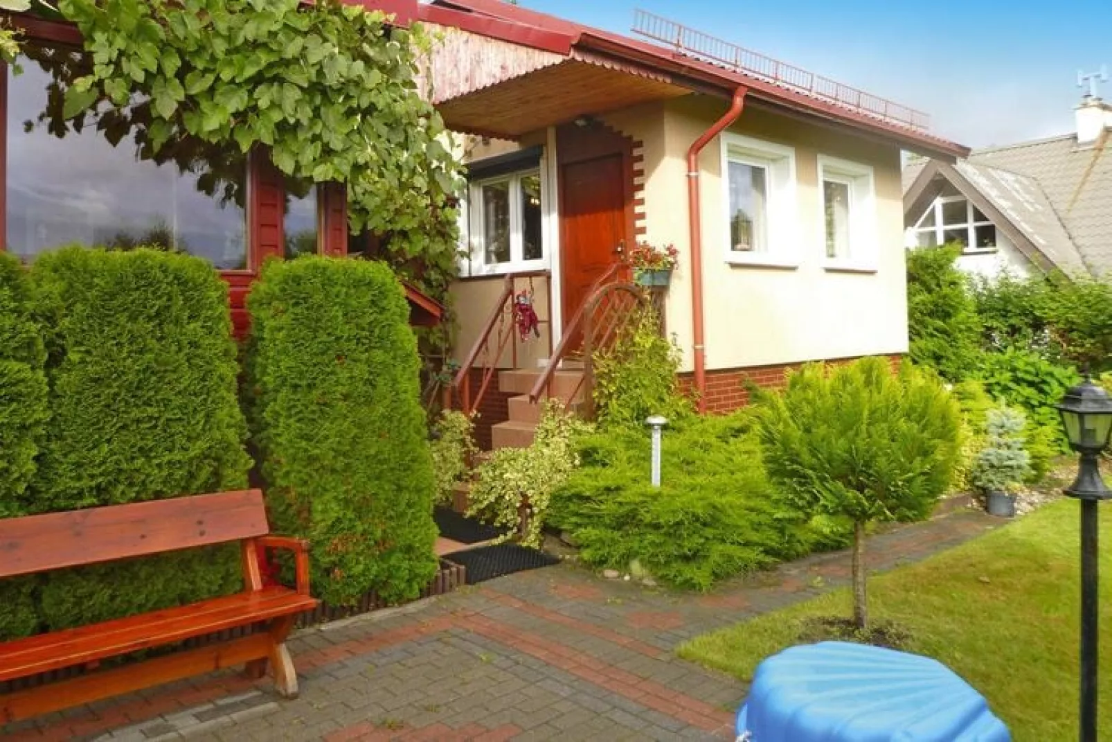 Holiday home Bieszkowice-Buitenkant zomer