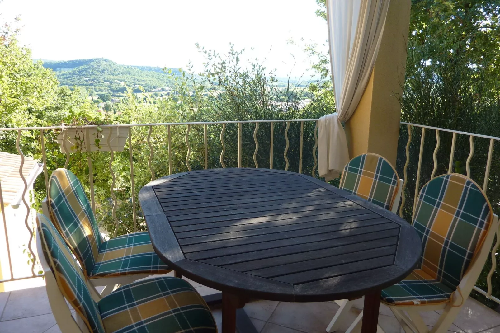 Petite Villa St Paul-Terrasbalkon