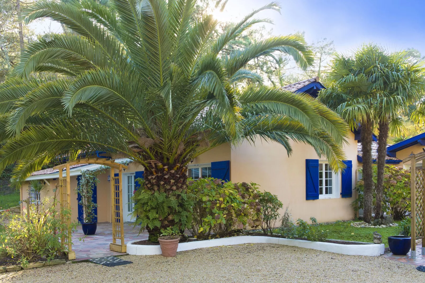 Villa 3 stars - Biarritz-Buitenkant zomer