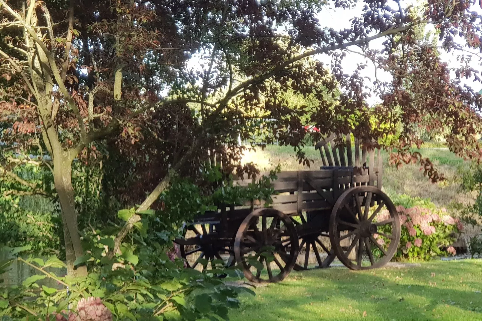 Hoeve Ginette-Tuinen zomer