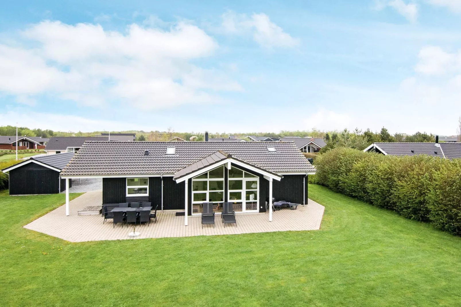 Moderne villa in Hemmet met Sauna