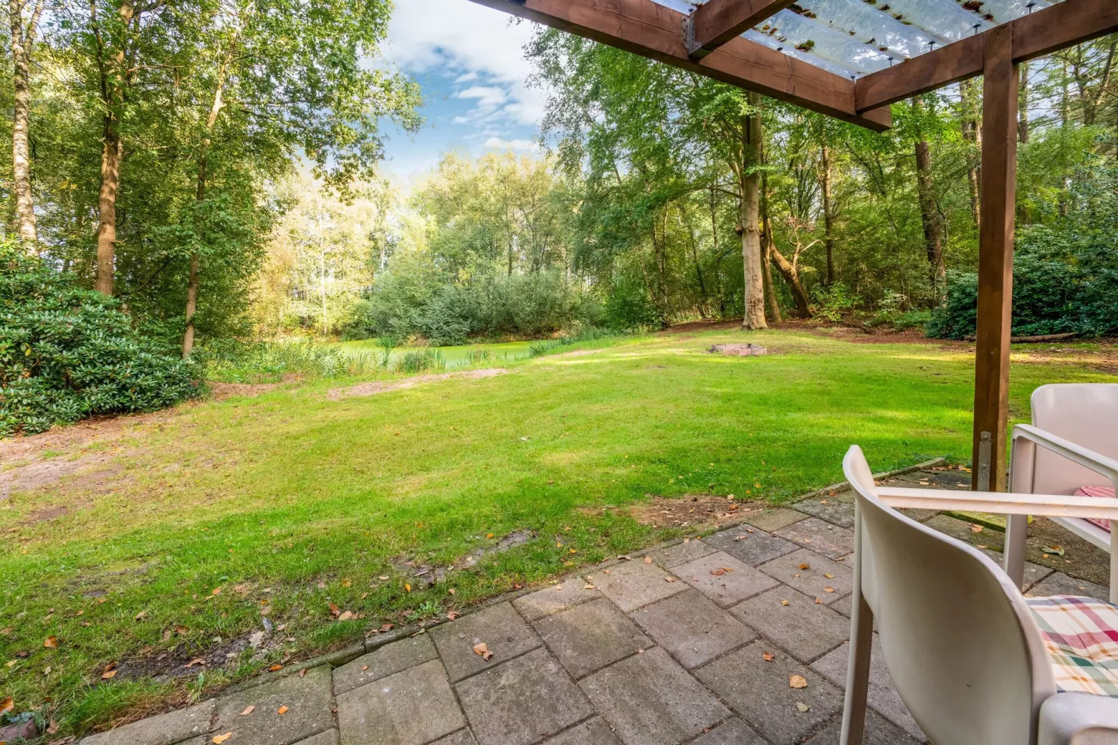 Het Boshuisje-Tuinen zomer