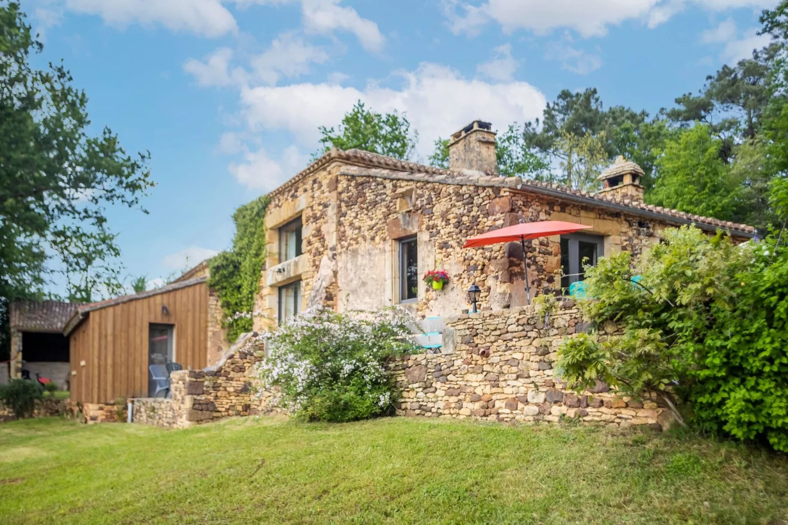 Maison au calme à Mazeyrolles