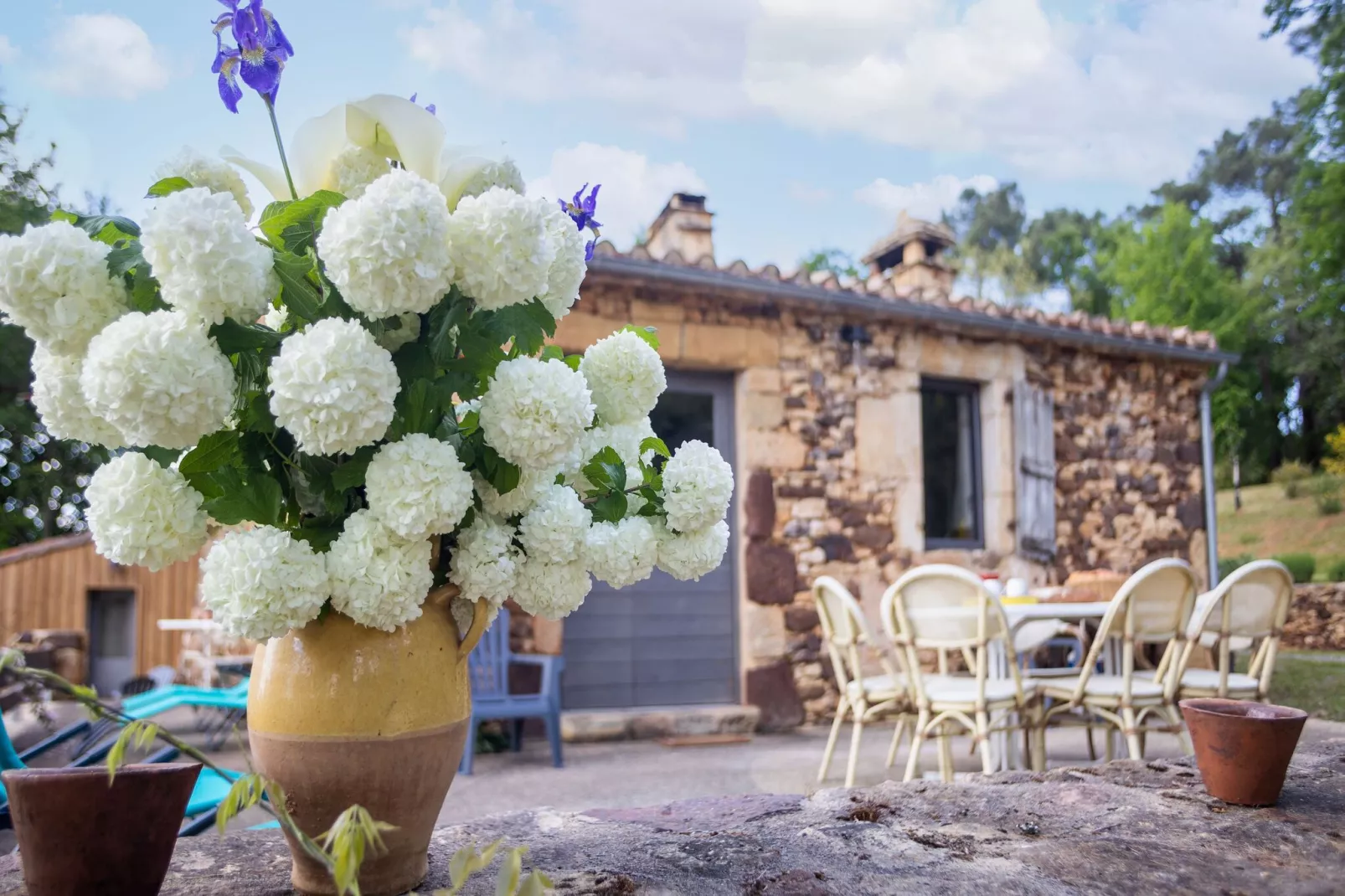 Maison au calme à Mazeyrolles-Terrasbalkon