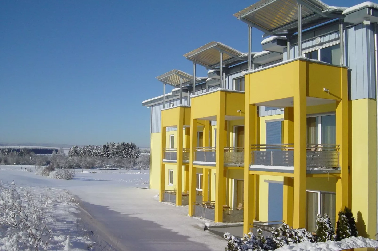 Apartmenthaus SportCHALET-Exterieur winter