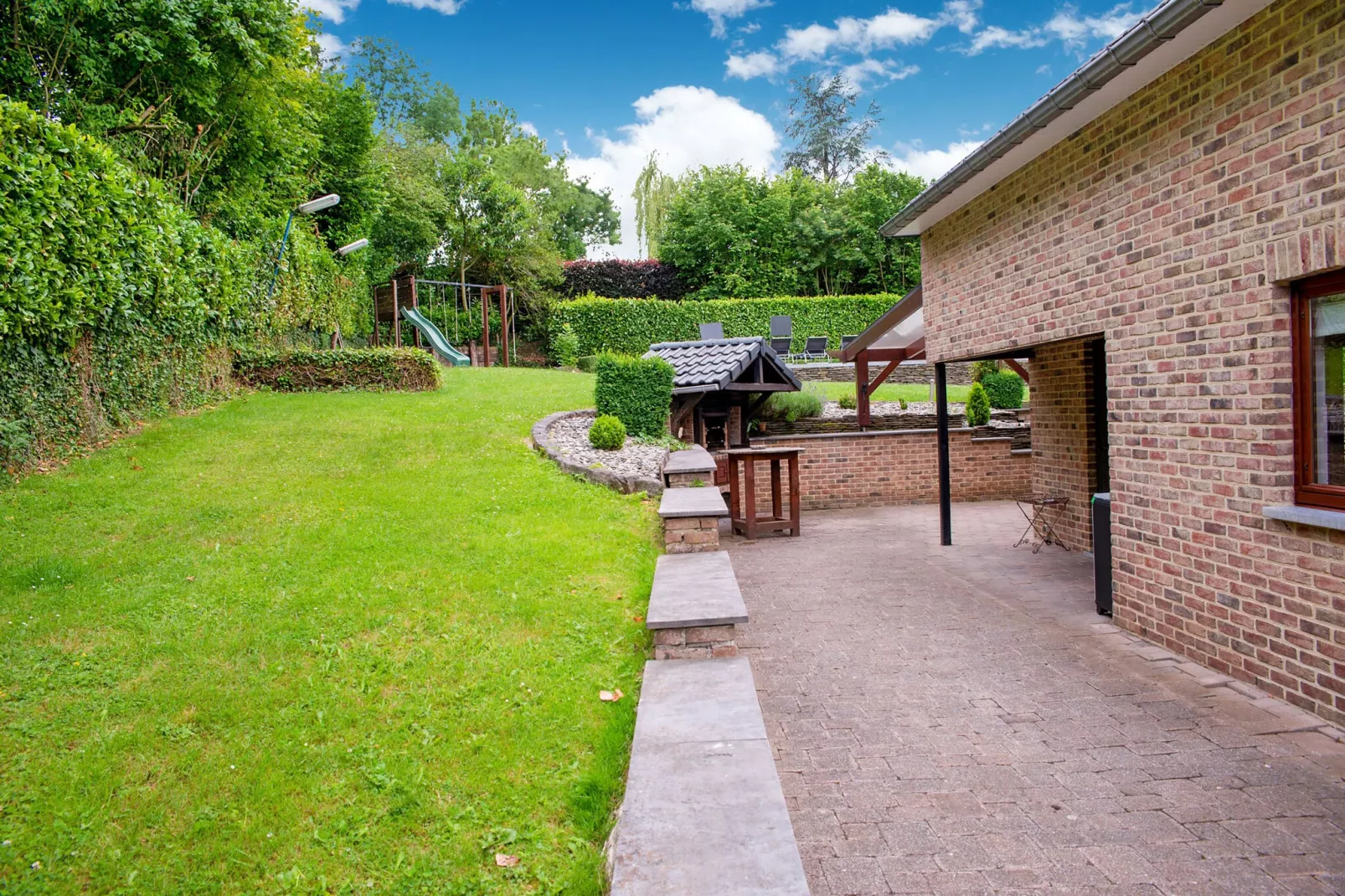 Gîte de 8 personnes avec piscine-Tuinen zomer