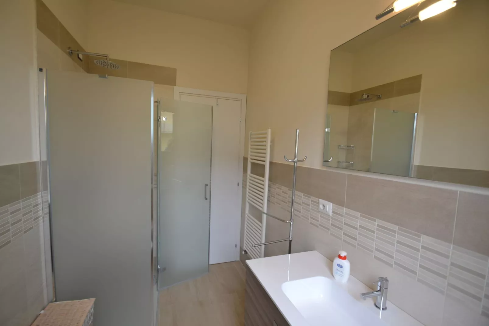Altra Scogliera-Badkamer