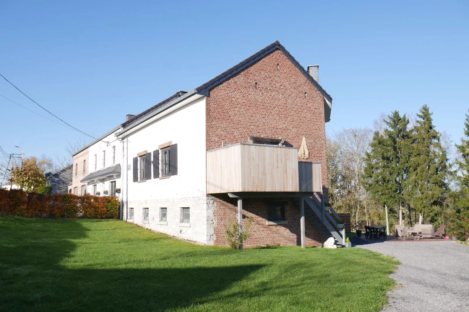 Magnifique maison de vacances avec sauna et Bains à remous située à Fillot-Buitenkant zomer