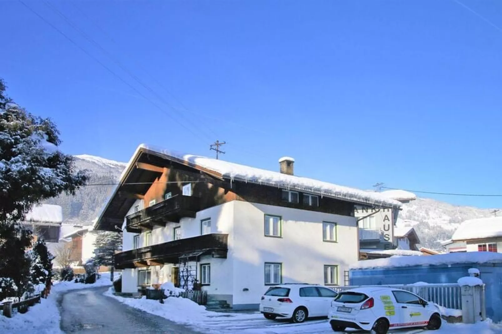 Haus Bergheim - 24 Personen-Exterieur winter