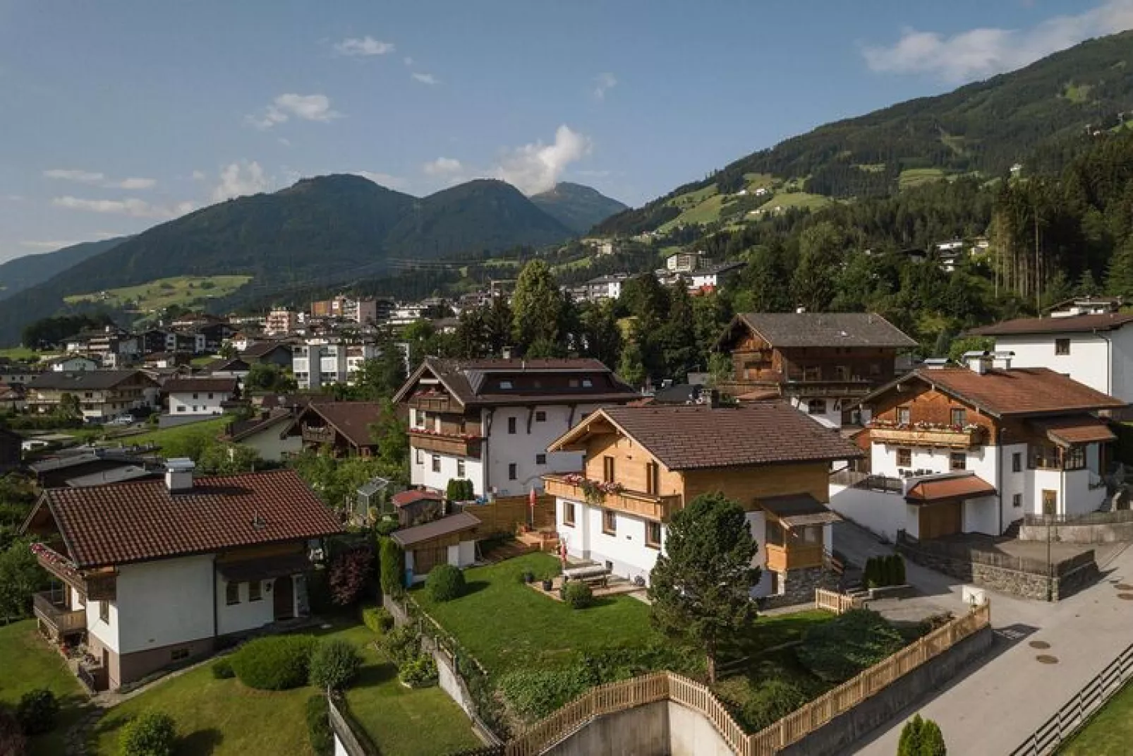 Ferienhaus Marienbergl - 6 Personen-Buitenkant zomer