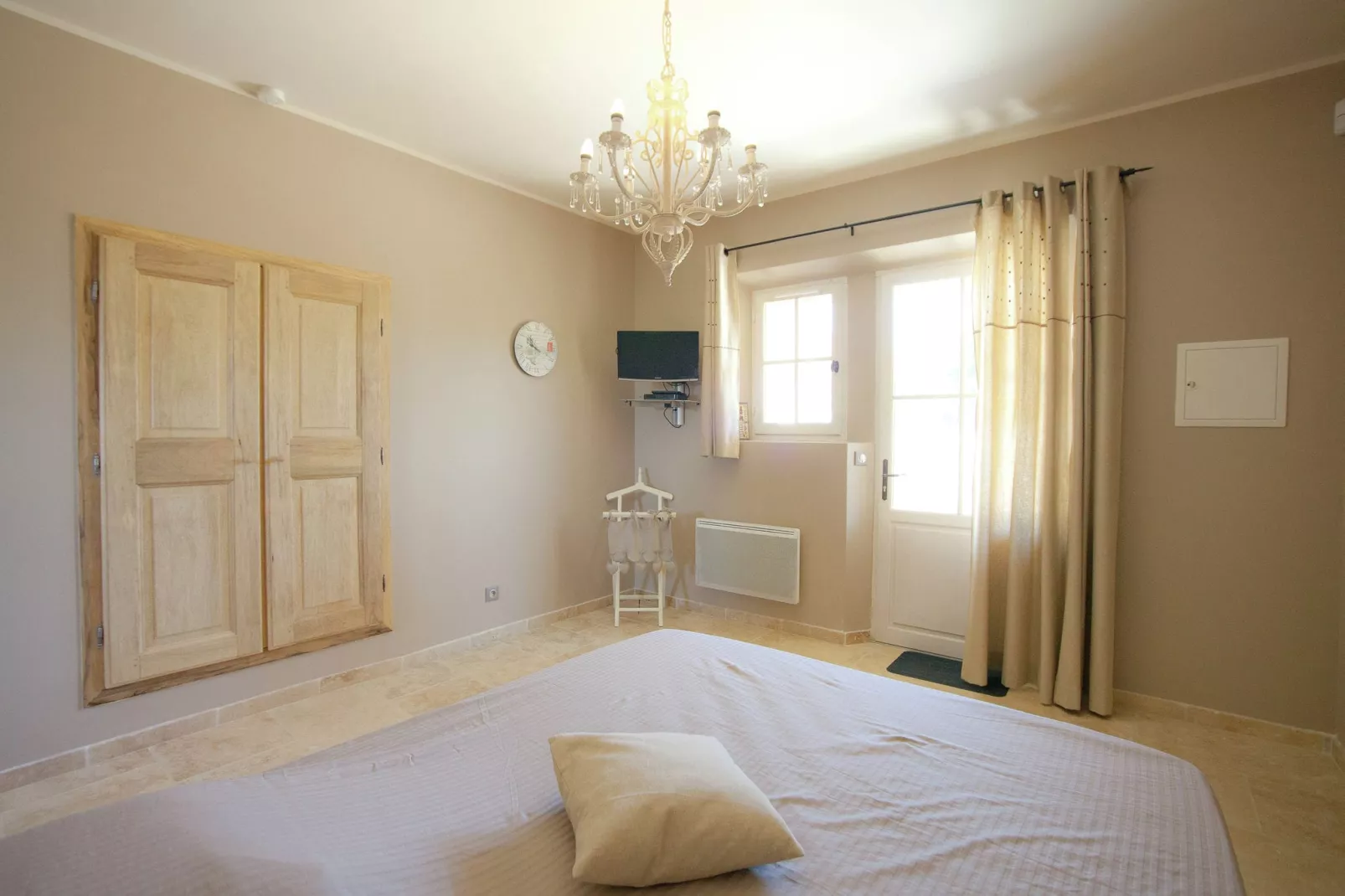 La Colline de Rêve plus 4 gîtes-Slaapkamer