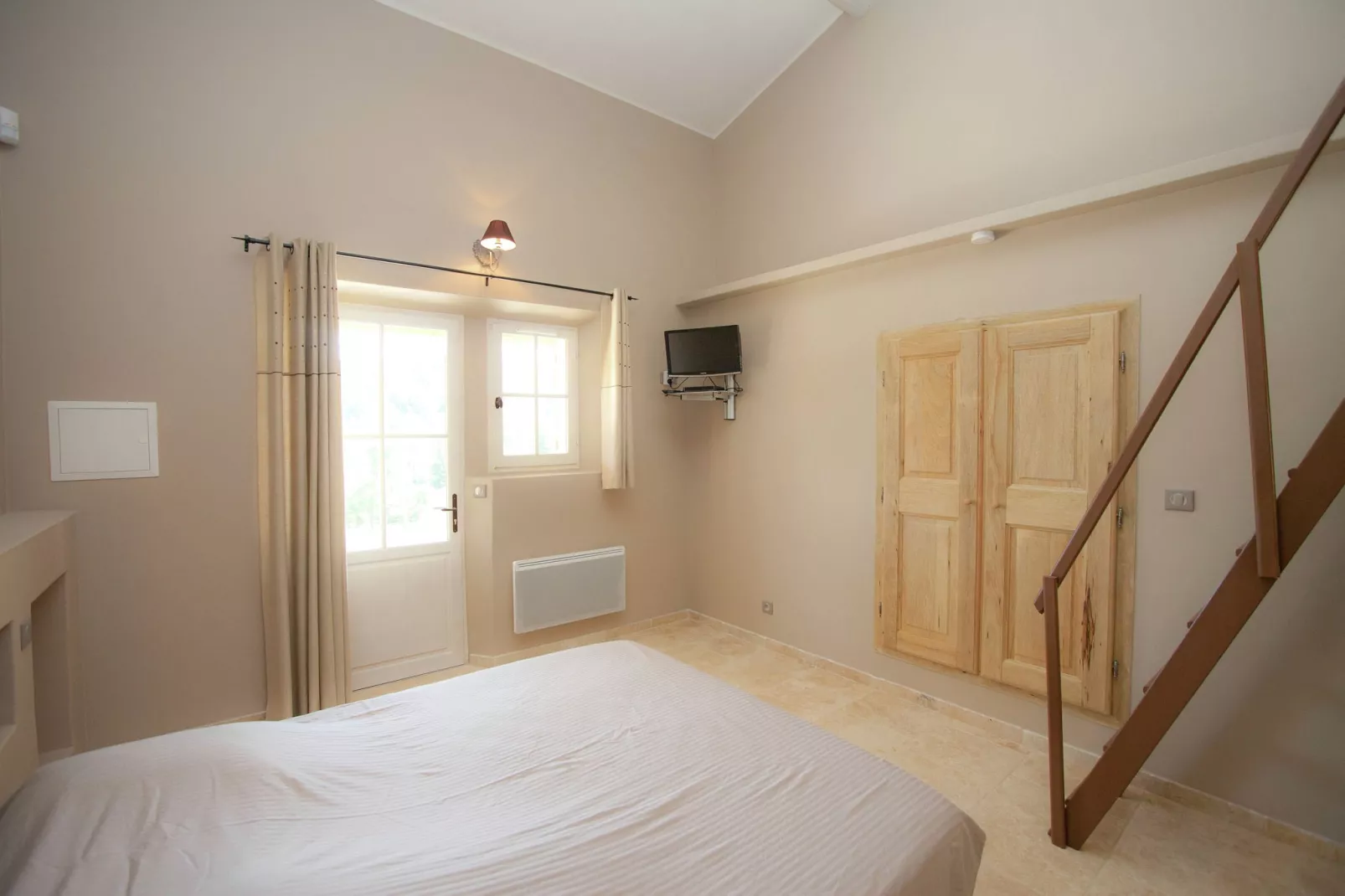 La Colline de Rêve plus 4 gîtes-Slaapkamer