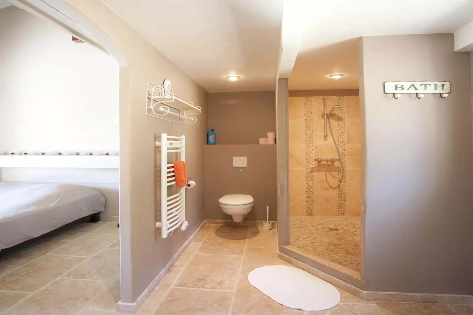 La Colline de Rêve plus 4 gîtes-Badkamer