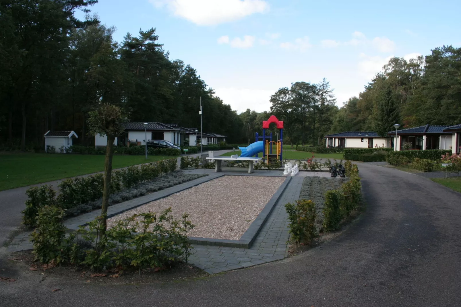 Sfeervolle wellness bungalow met tuin, in natuurrijk gebied-Parkfaciliteiten