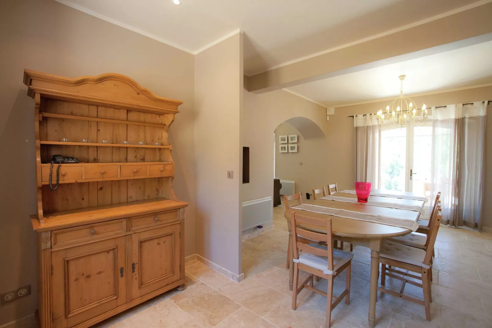 Colline de Rêve kamer 2 t/m 4-Eetkamer