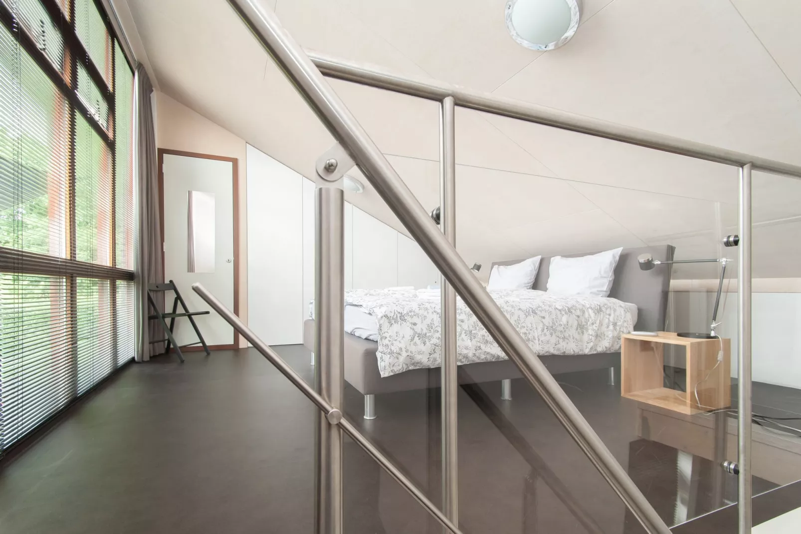 Modern vakantiehuis gelegen tegen de duinen tussen Schoorl en Bergen-Slaapkamer