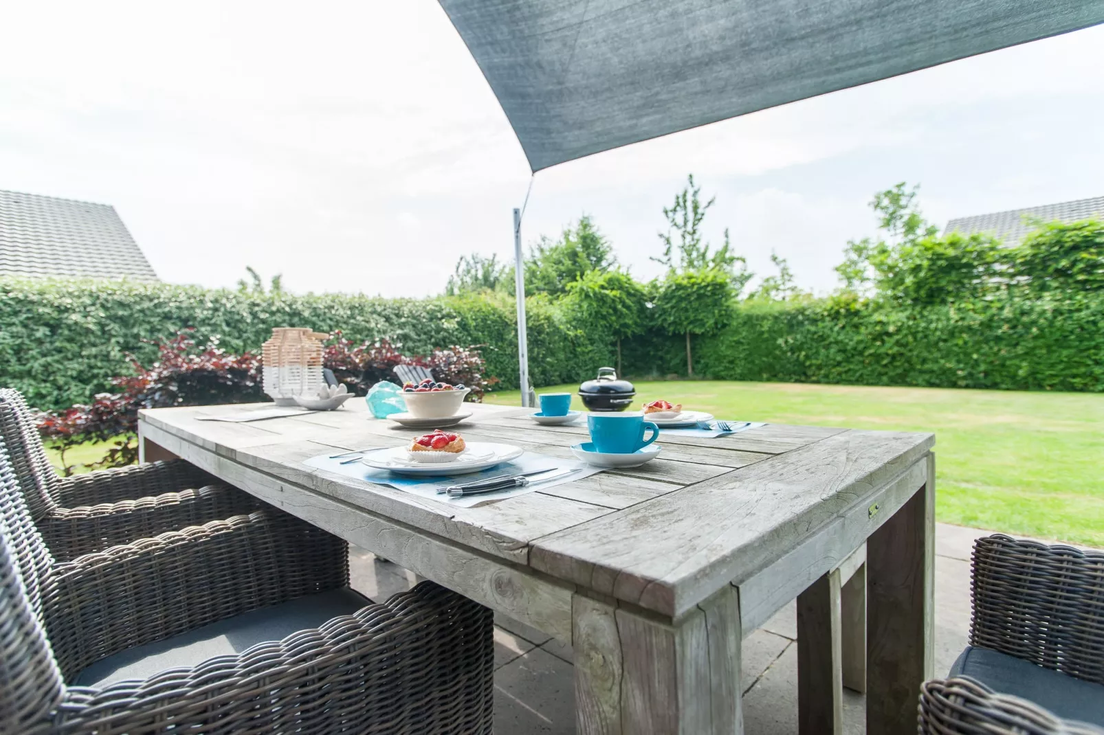 Modern vakantiehuis gelegen tegen de duinen tussen Schoorl en Bergen-Terrasbalkon