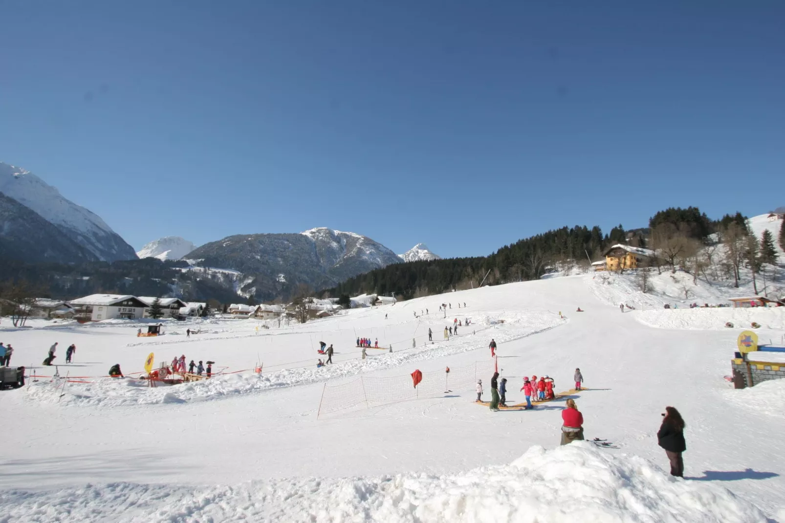 Chalet an der Sonnenpiste-Gebied winter 1km