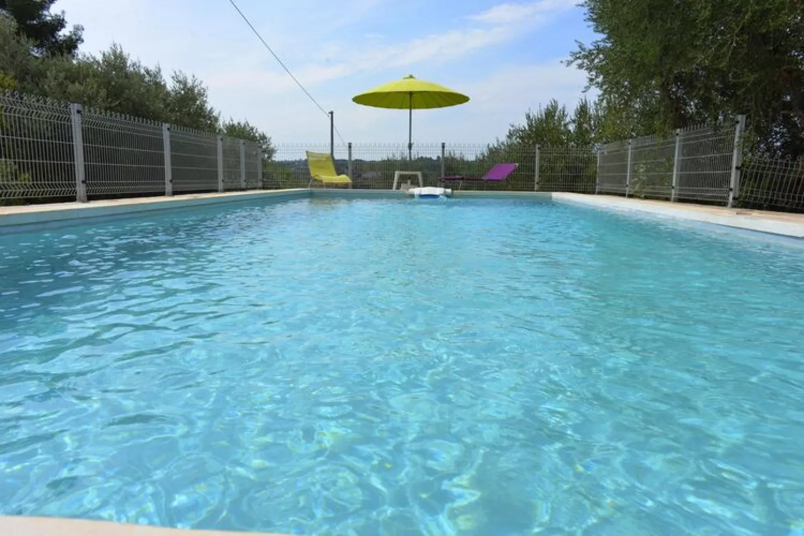 Vakantiehuis met trullo en zwembad in Ostuni-Zwembad