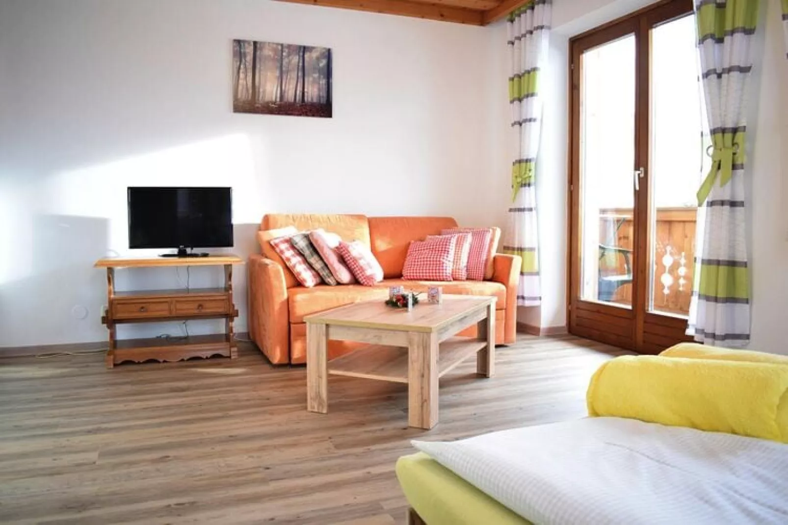 Haus Höllwart , Goldegg am See-App 1, 60 qm-Woonkamer