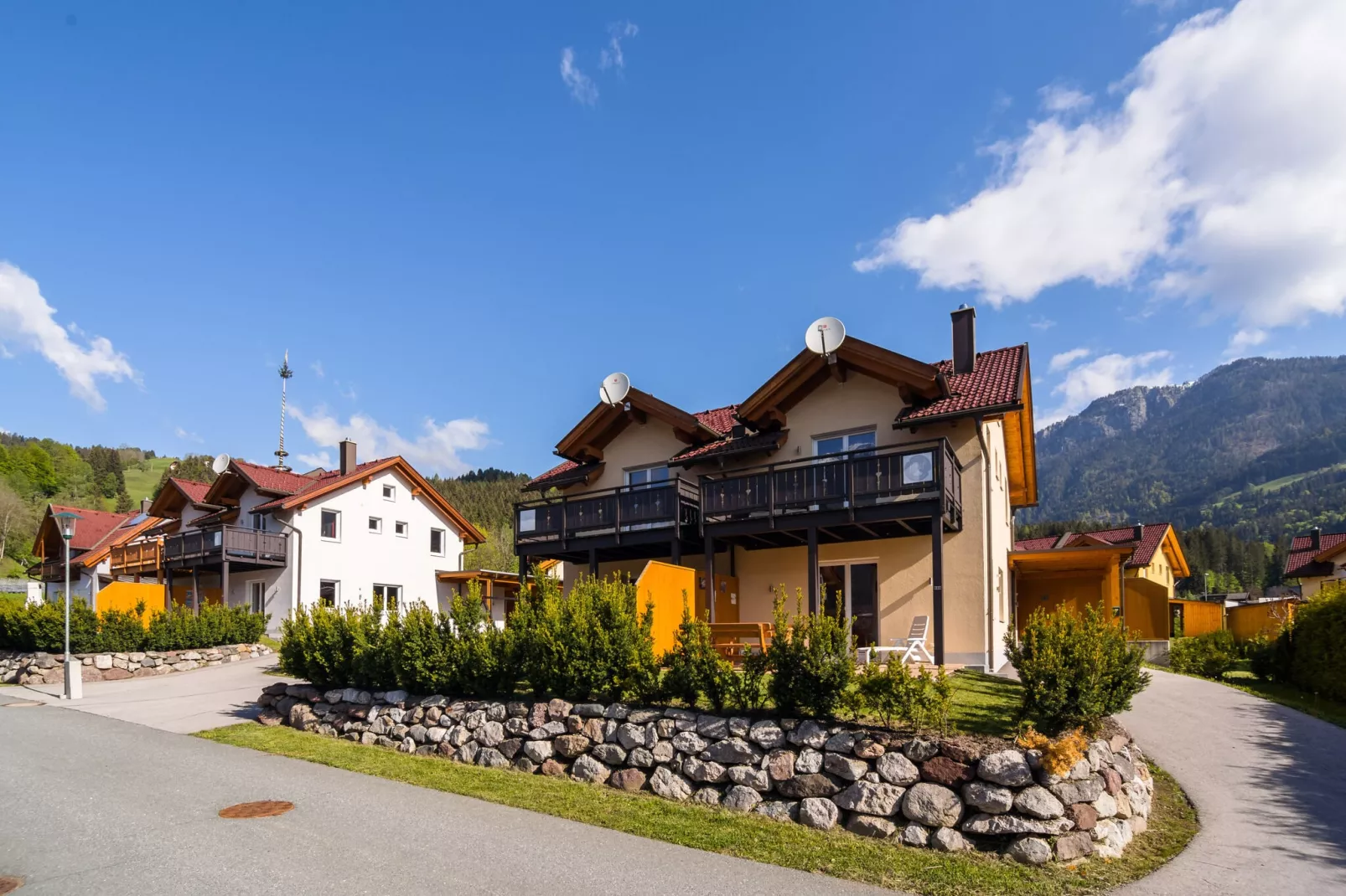 Chalet KIPAJI XXL-Buitenkant zomer