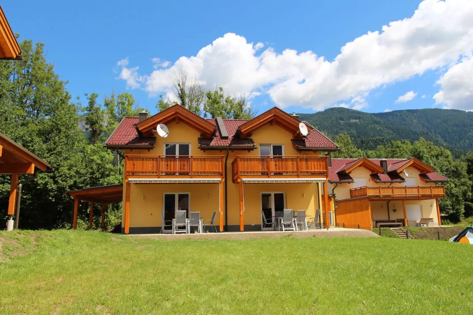 Chalet Steinbock-Buitenkant zomer