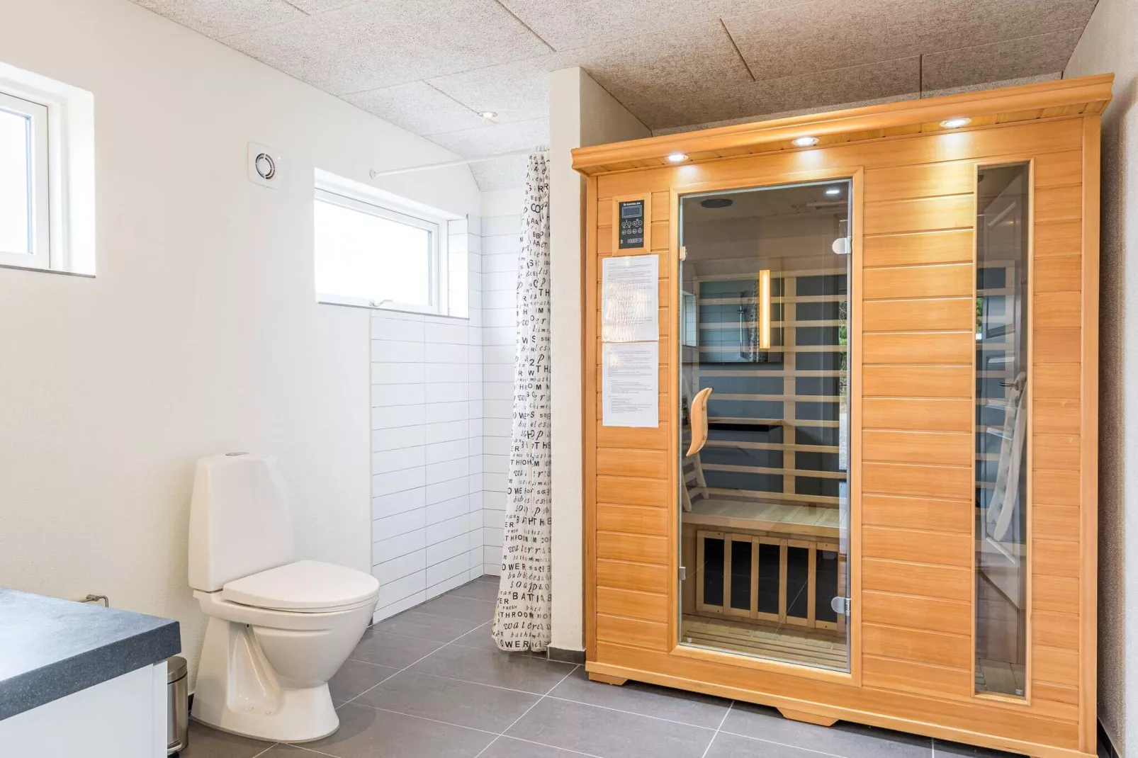 10 persoons vakantie huis in Blåvand-Sauna