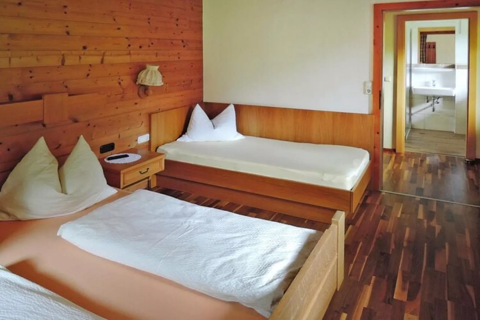 Holiday flats Maria, Fusch-Typ A intern-Slaapkamer