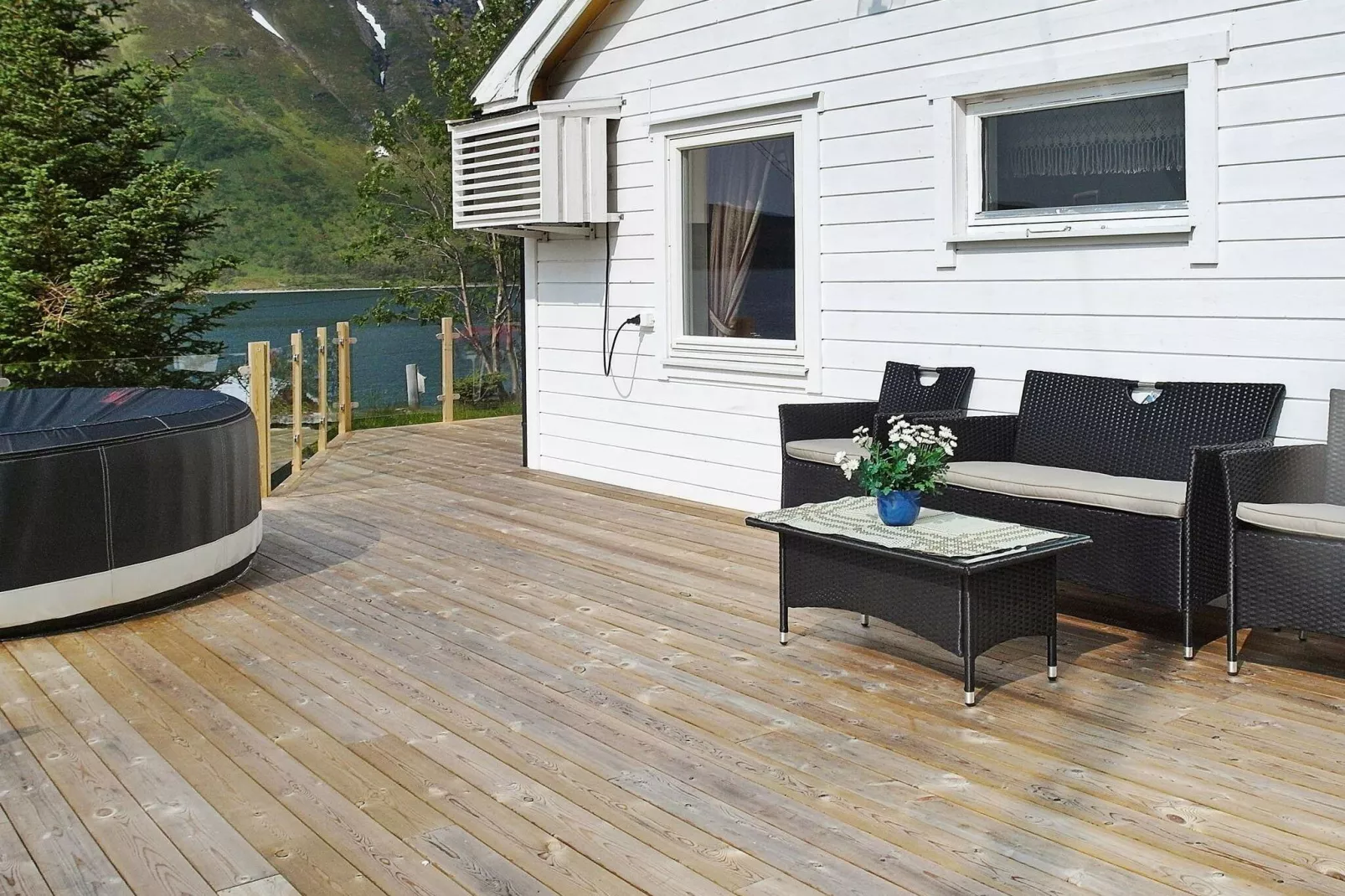 8 persoons vakantie huis in Arnøyhamn-Waterzicht