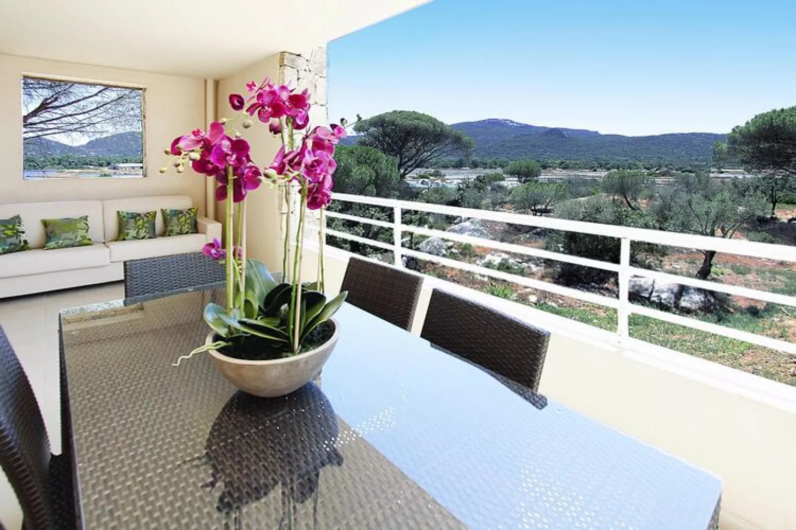 Residence Salina Bay Porto-Vecchio // F2 -2-4 pers côté jardin-Terras